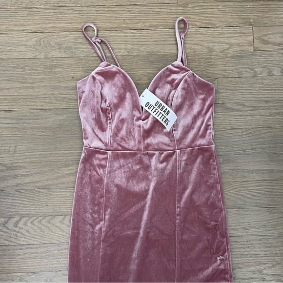 NWT Urban Outfitters Andria Velvet Bodycon Dress Size XS - Picture 7 of 15